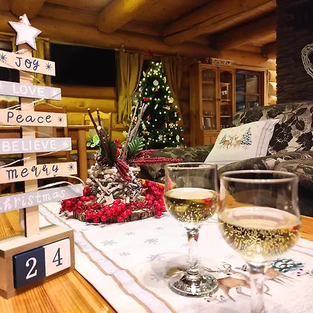 Luxusna Drevena Zrubova V Obci Telgárt