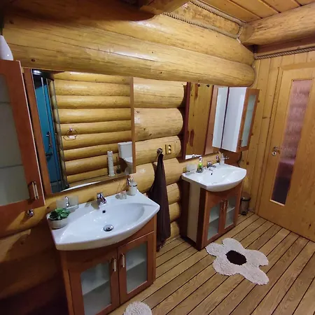 Dom wakacyjny Luxusna Drevena Zrubova V Obci Telgárt