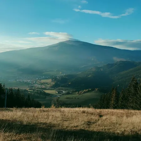 Feriehus Luxusna Drevena Zrubova V Obci Telgárt